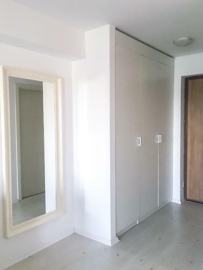 Airport Residence - Across From Otopeni Airport Exterior photo